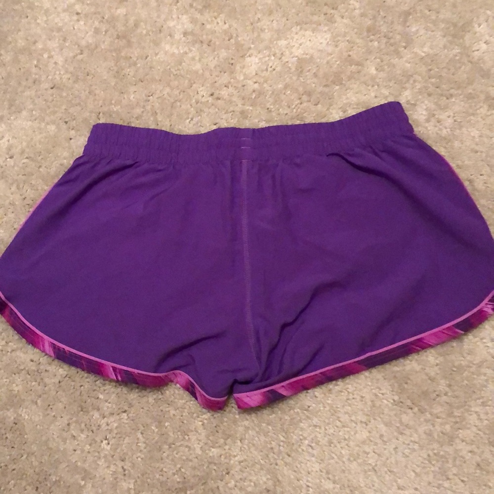 Shorts - Picture 2 of 4